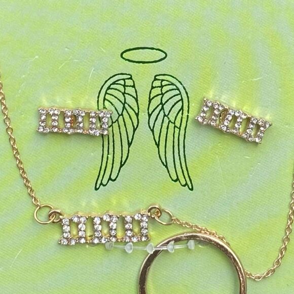 NWT New Urban Outfitters UO 000 Gold w/Rhinestone Angel Lucky Number Jewlery Set - Picture 2 of 5